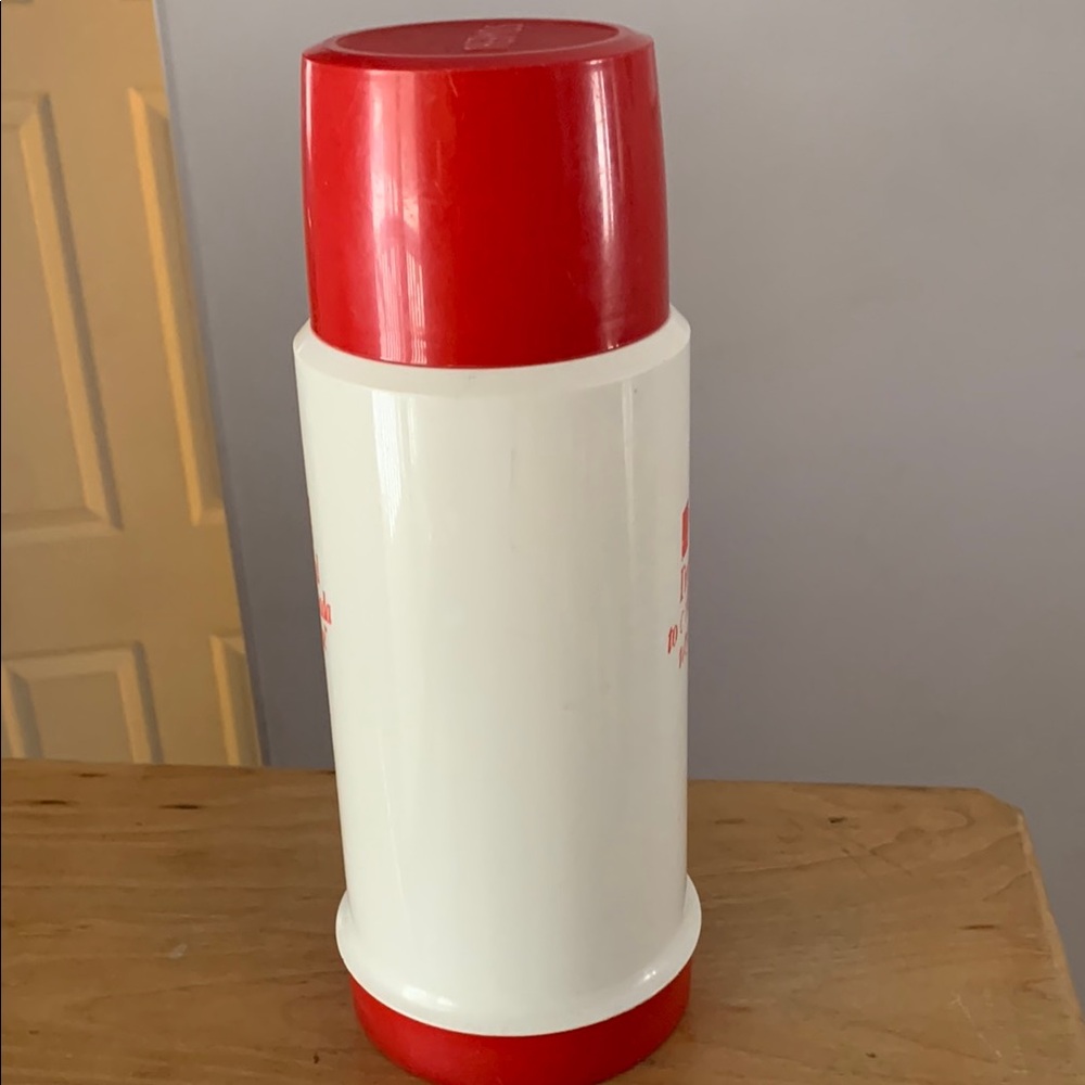 ๐จ๐ฆ Thermos - Picture 3 of 9